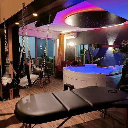 La Loveroom Bdsm De Nice " La Chambre Luxe Des Desirs " Exterior photo